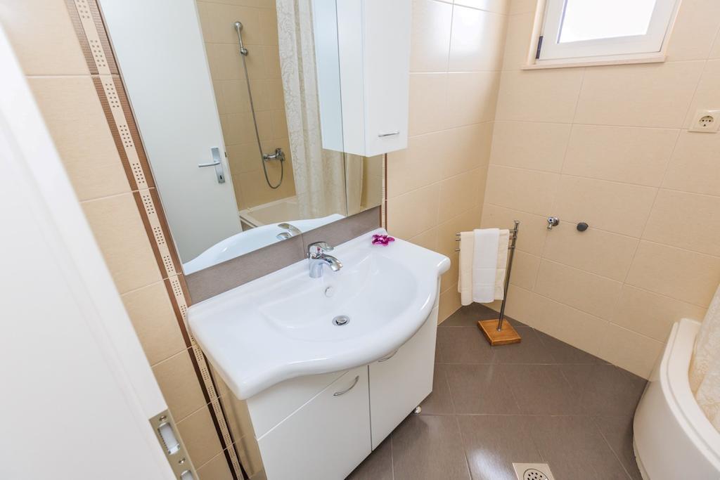 Apartments Rogulj Rogoznica  Phòng bức ảnh
